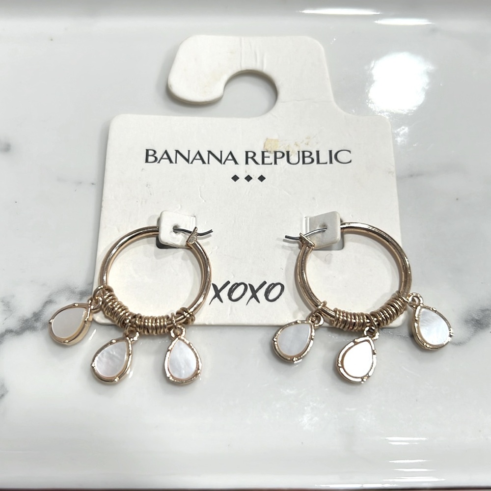 Banana republic earrings